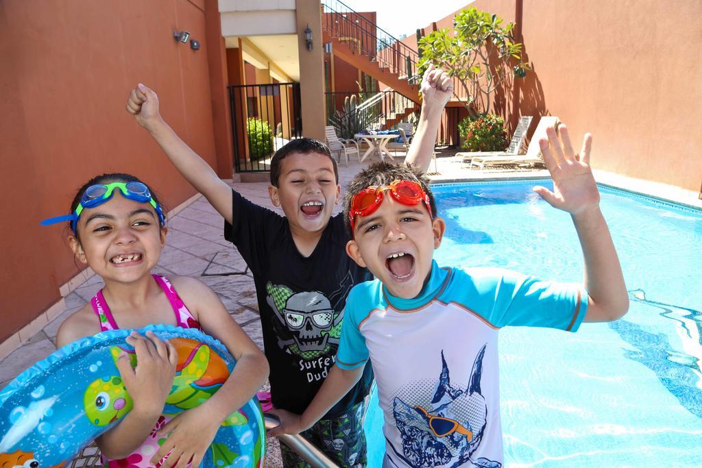 Hotel Plaza Las Quintas エルモシヨ エクステリア 写真